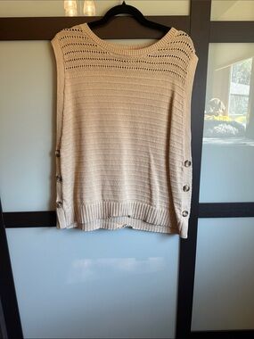 Chico’s Women’s Cream Button-Detailed Scoop Neck Sweater Vest size XL
